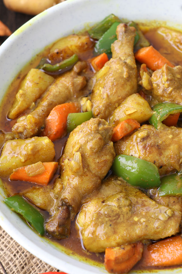 CHICKEN CURRY